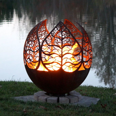 Fuoco Pit With Ash Tray della sfera del globo di Autumn Sunset Leaf Weathering Steel