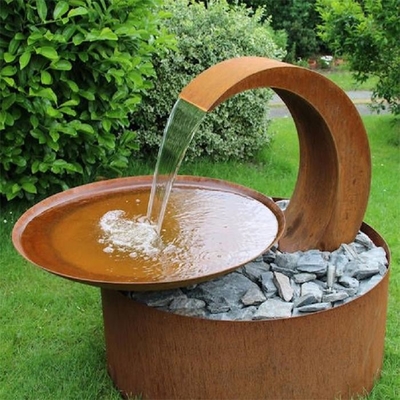 Caratteristica d'acciaio dell'acqua di Corten di piccola progettazione unica della luna per il paesaggio del giardino