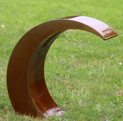 Caratteristica d'acciaio dell'acqua di Corten di piccola progettazione unica della luna per il paesaggio del giardino